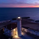 Cozy Two-Bedroom Apartment In A Seafront Building
