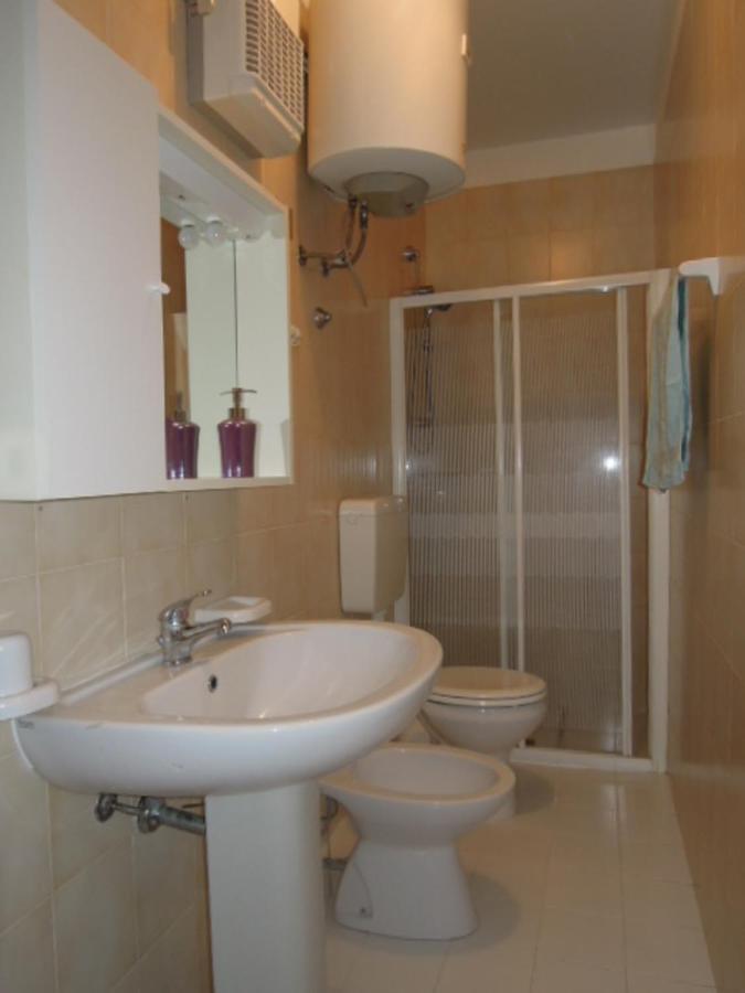 Cozy Two-bedroom In A Seafront Building Bibione